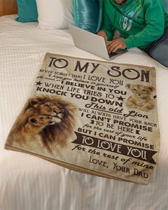Never Forget That I Love U Lion Dad To Son Fleece Blanket | Gift For Son