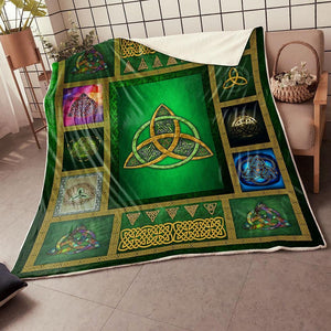 Fleece Blanket Trinity Knot Irish Symbol Fleece Blanket Print 3D, Unisex, Kid, Adult | St Patrick's Day Gifts - Love Mine Gifts