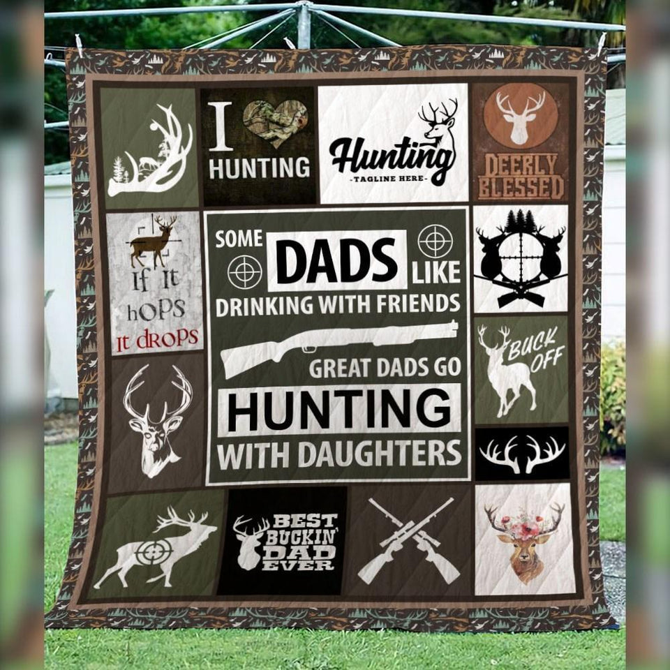 Great Dads Go Hunting With Daughters Fleece Blanket