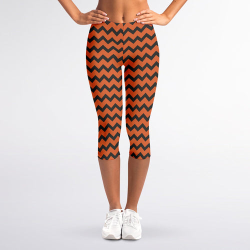 Orange Halloween Chevron Pattern Print Women's Capri Leggings