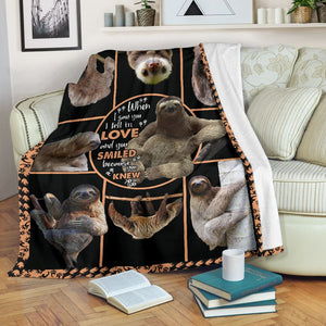 Fleece Blanket Sloth Fall In Love Fleece Blanket Print 3D, Unisex, Kid, Adult - Love Mine Gifts