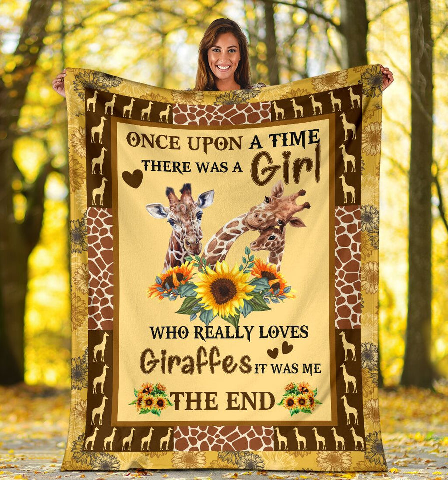 Who really loves giraffes it was me blanket